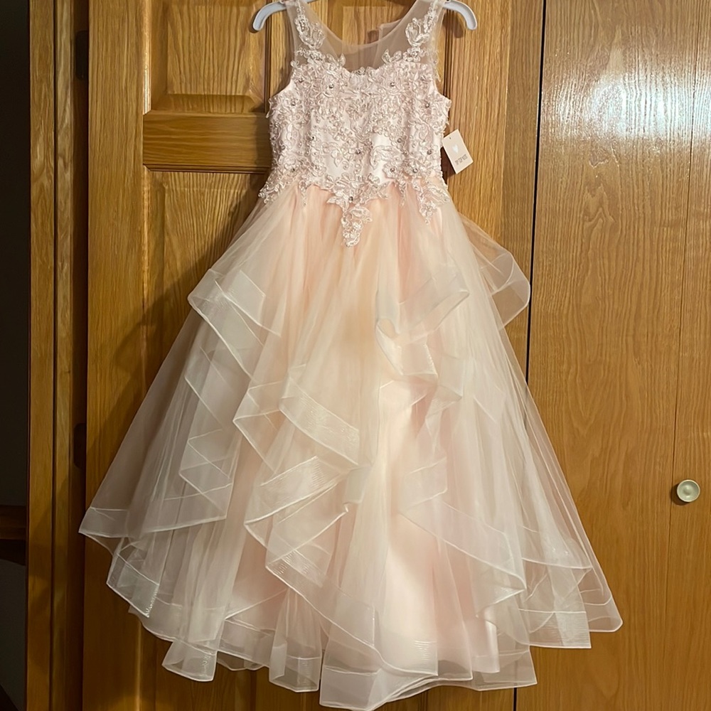 Girls dress